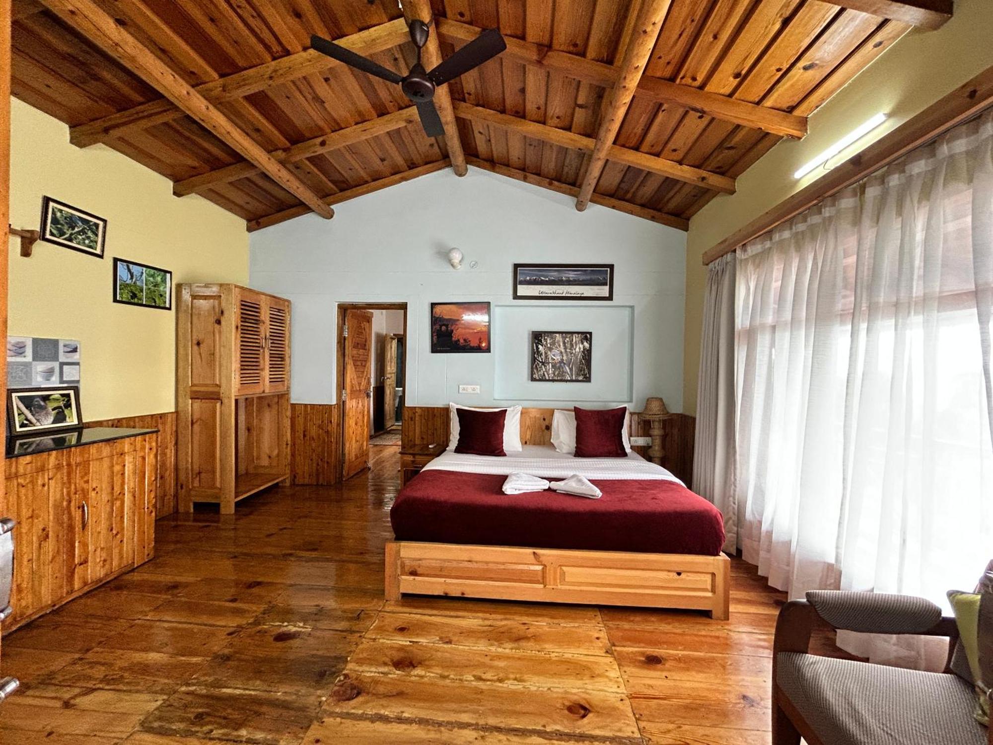 Kasar Himalaya Holiday Resort, Binsar Rd Almora Exteriér fotografie
