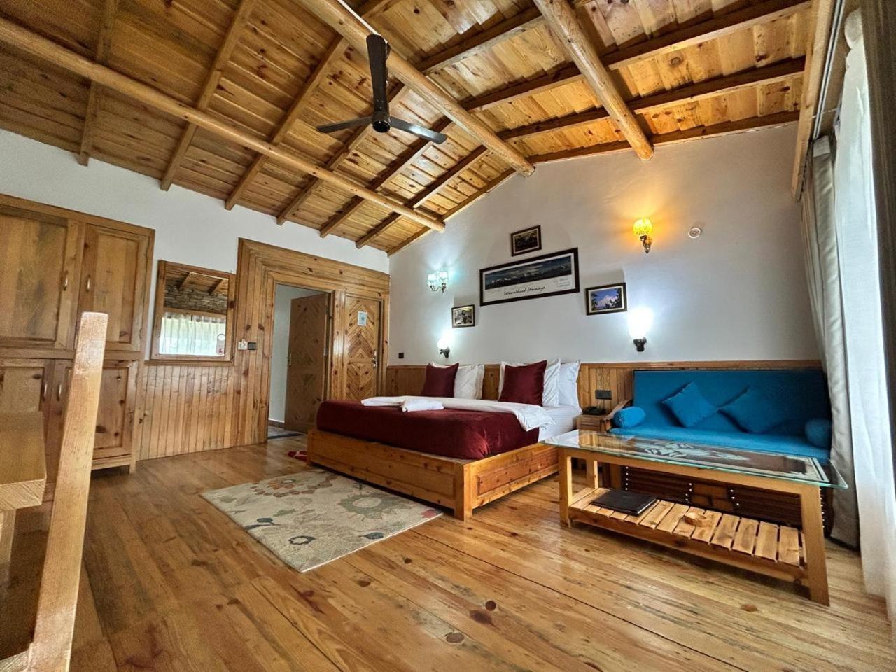 Kasar Himalaya Holiday Resort, Binsar Rd Almora Exteriér fotografie