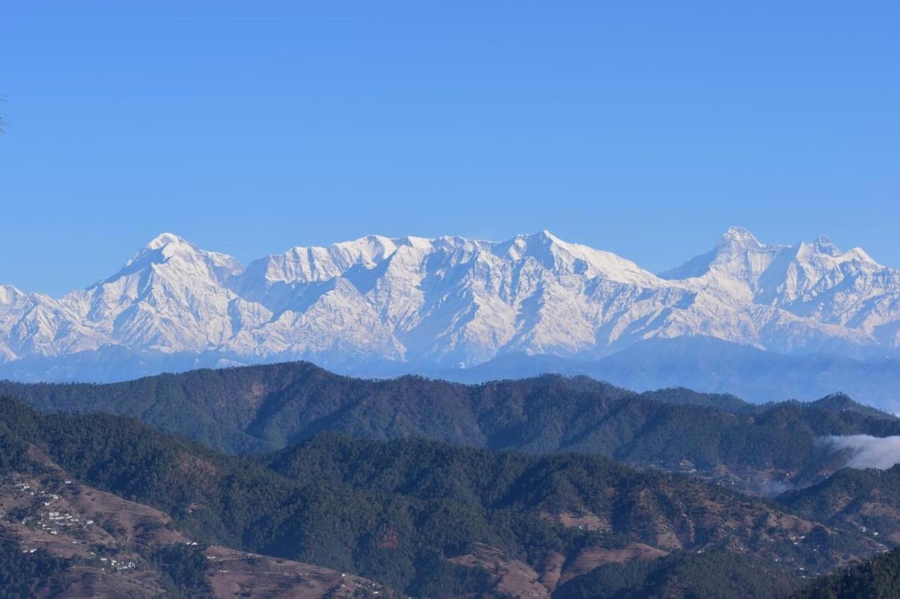 Kasar Himalaya Holiday Resort, Binsar Rd Almora Exteriér fotografie