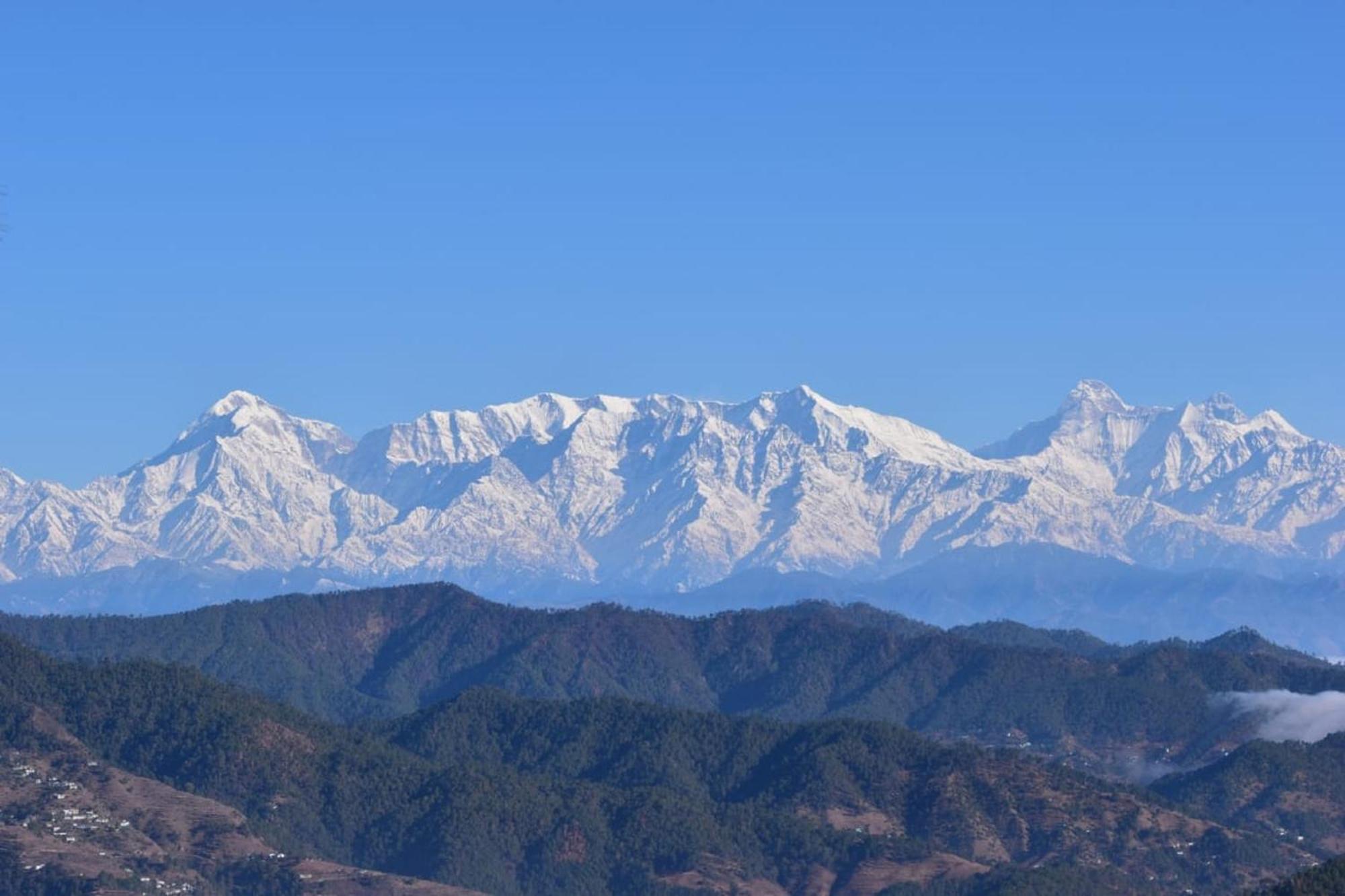 Kasar Himalaya Holiday Resort, Binsar Rd Almora Exteriér fotografie