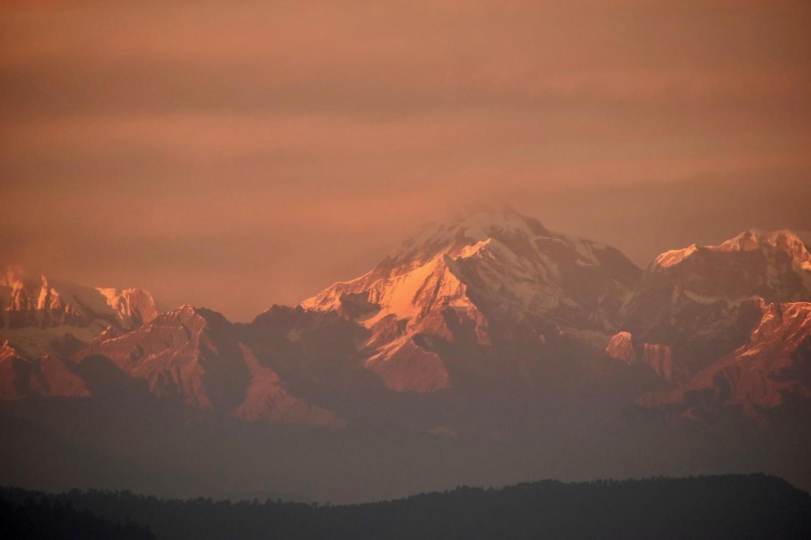 Kasar Himalaya Holiday Resort, Binsar Rd Almora Exteriér fotografie