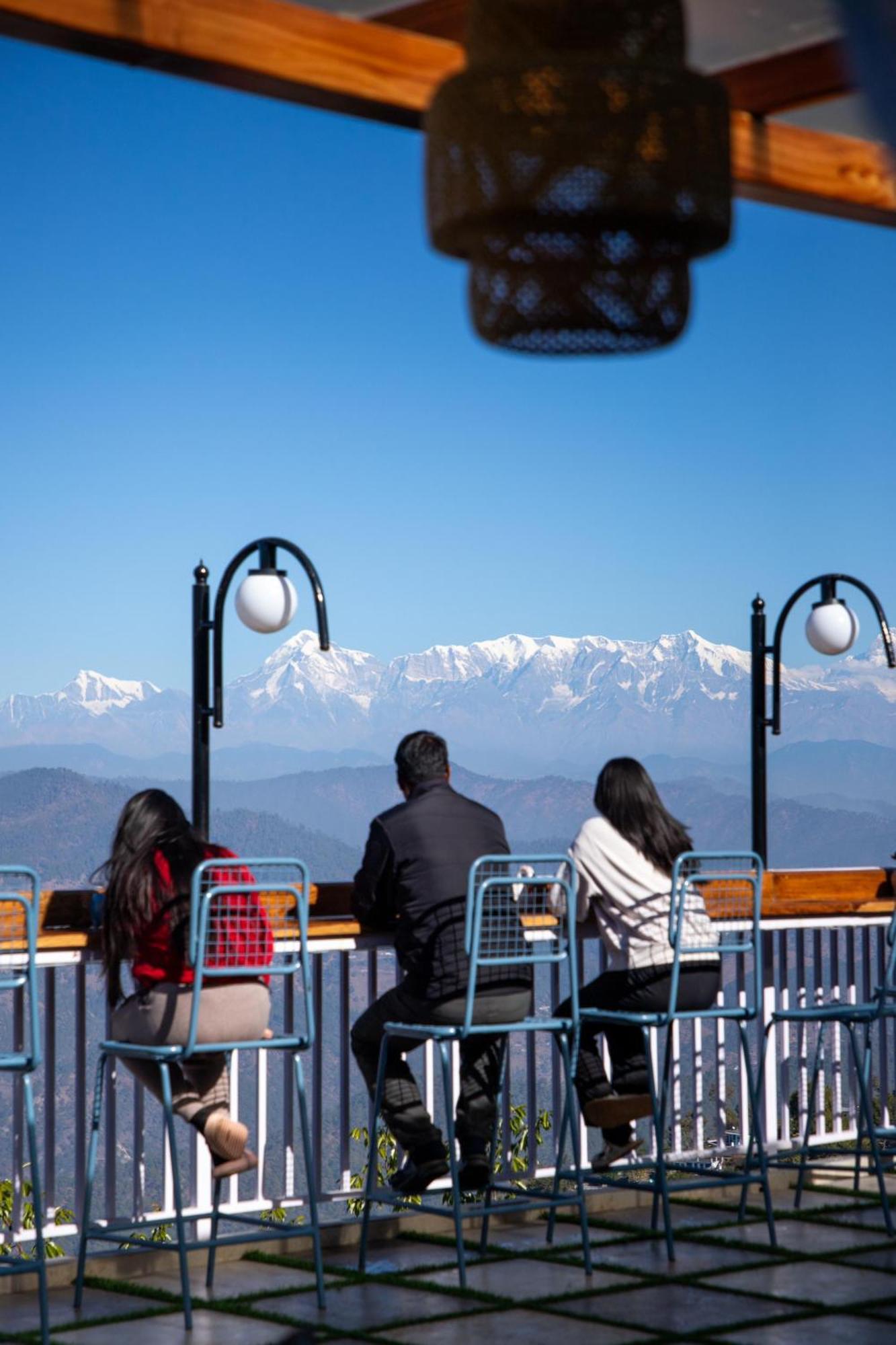Kasar Himalaya Holiday Resort, Binsar Rd Almora Exteriér fotografie