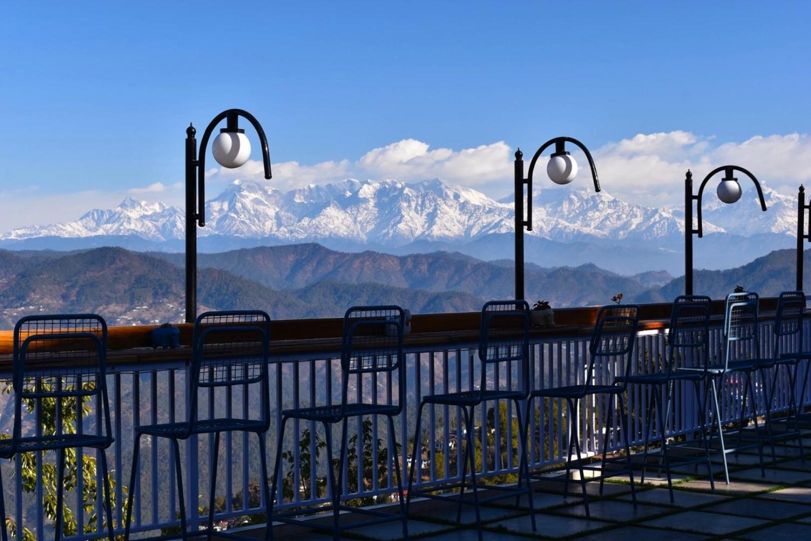 Kasar Himalaya Holiday Resort, Binsar Rd Almora Exteriér fotografie