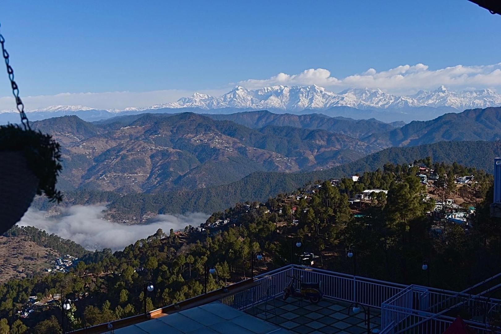 Kasar Himalaya Holiday Resort, Binsar Rd Almora Exteriér fotografie